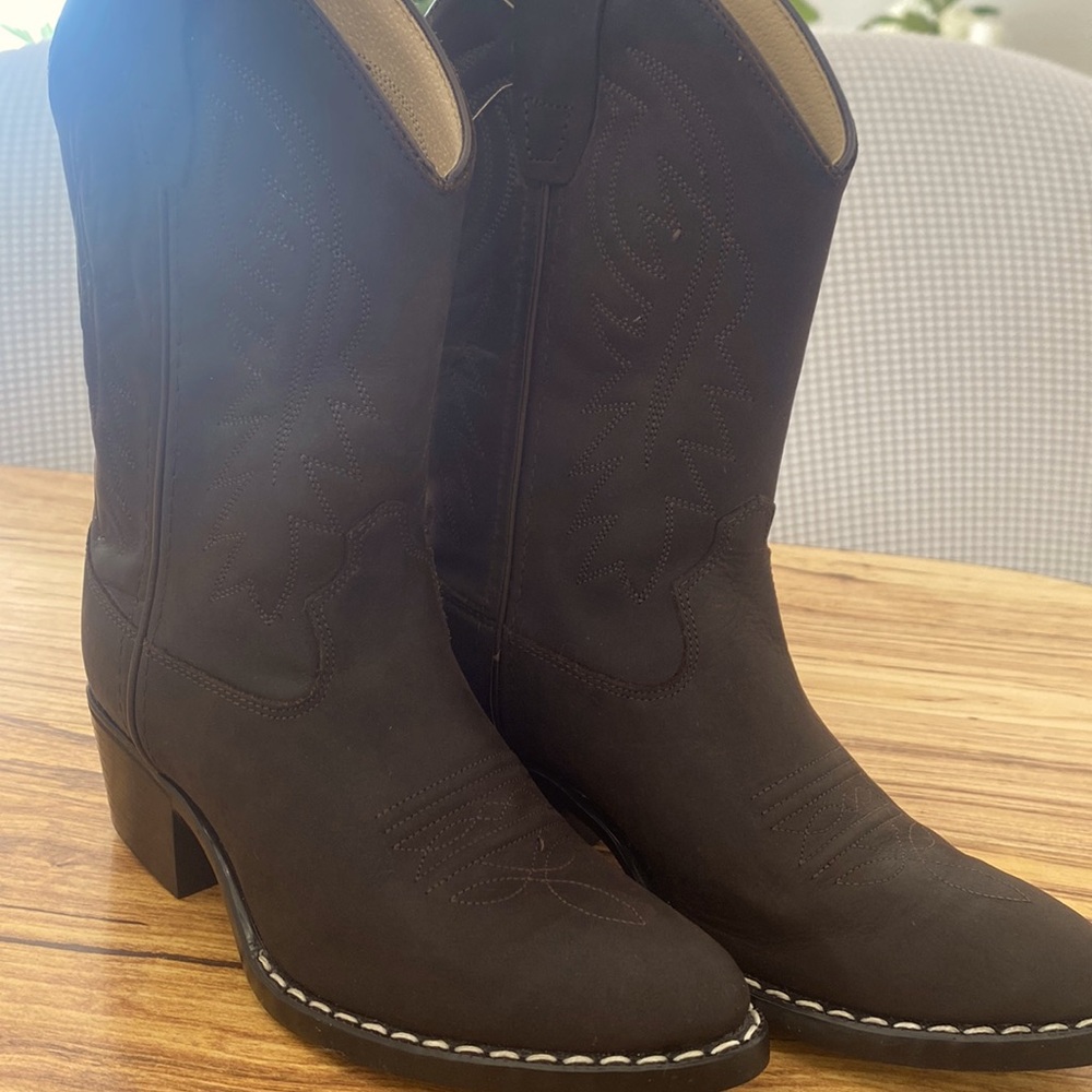 Leather upper made in India girl boots size 10 - Picture 1 of 6